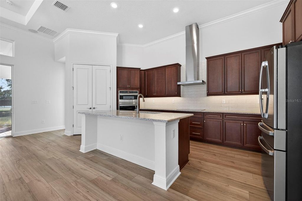 Image 11 of property listing at 14174 THOROUGHBRED DRIVE, Dade City, FL 33525
