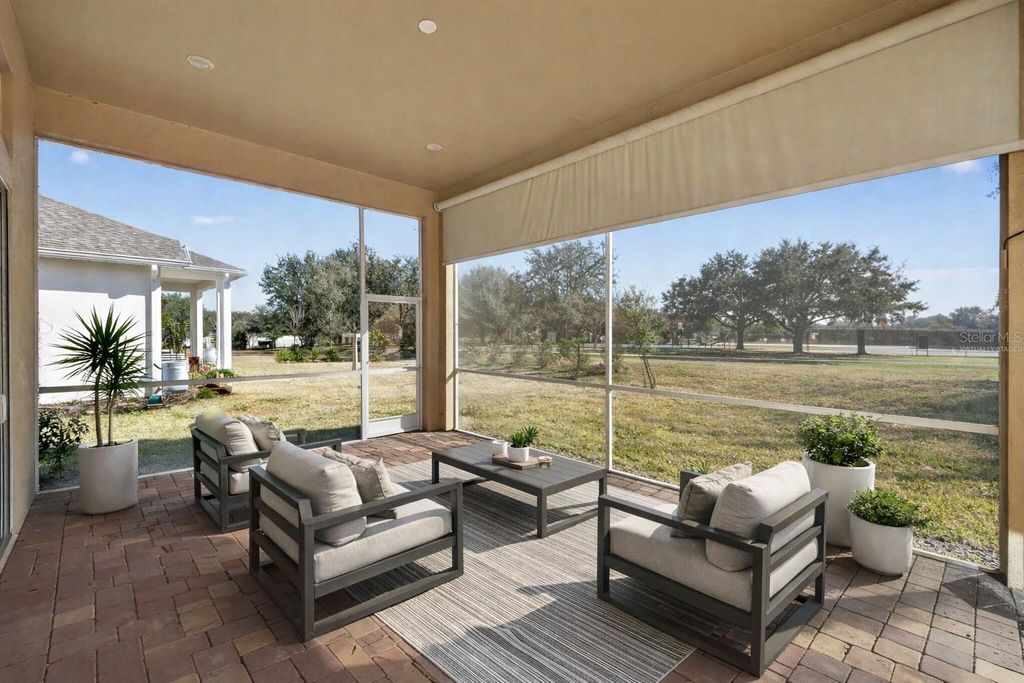 Image 31 of property listing at 14174 THOROUGHBRED DRIVE, Dade City, FL 33525