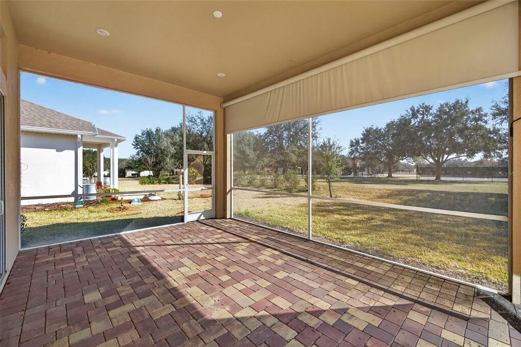 Image 32 of property listing at 14174 THOROUGHBRED DRIVE, Dade City, FL 33525
