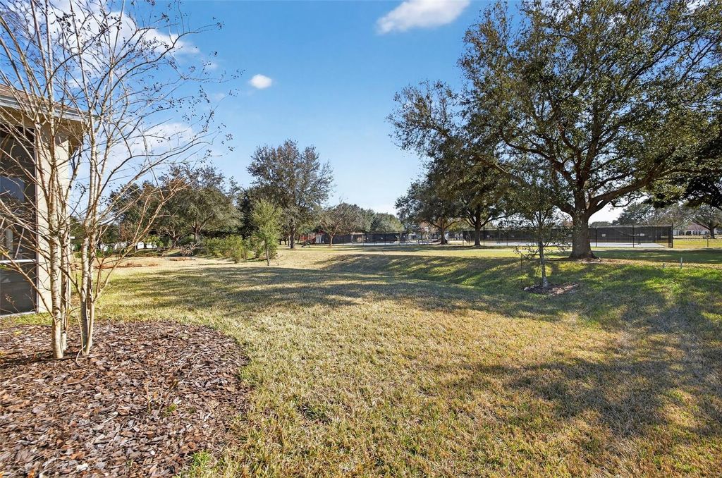 Image 33 of property listing at 14174 THOROUGHBRED DRIVE, Dade City, FL 33525