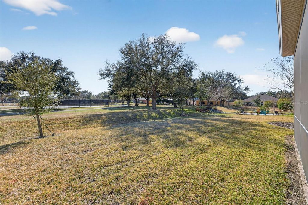 Image 34 of property listing at 14174 THOROUGHBRED DRIVE, Dade City, FL 33525