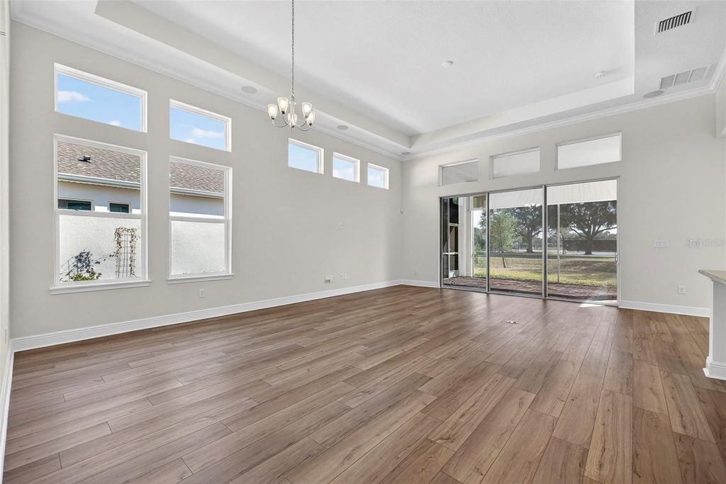 Image 7 of property listing at 14174 THOROUGHBRED DRIVE, Dade City, FL 33525