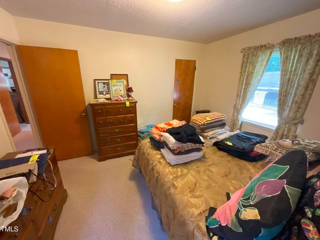 5924 Woodcrest Drive, Raleigh, NC 27603