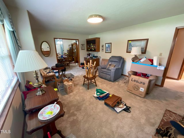 5924 Woodcrest Drive, Raleigh, NC 27603