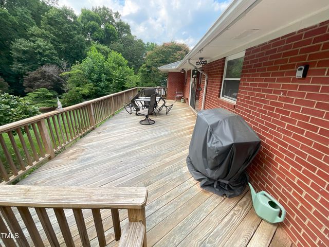 5924 Woodcrest Drive, Raleigh, NC 27603