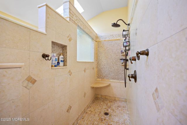 4 Forest Court, Morganville, NJ 07751