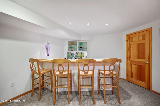 4 Forest Court, Morganville, NJ 07751