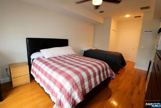 411-419 Chestnut 3C, Newark, NJ 07105