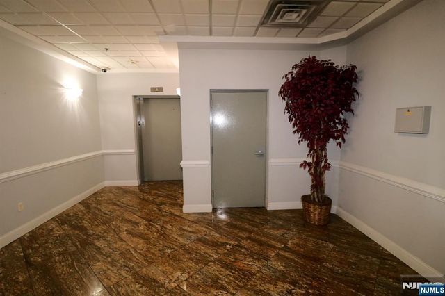 411-419 Chestnut 3C, Newark, NJ 07105