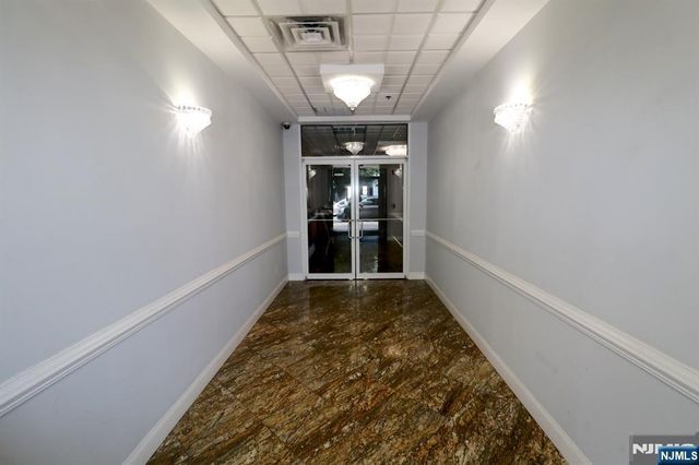411-419 Chestnut 3C, Newark, NJ 07105