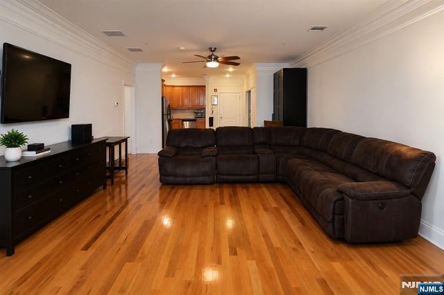 411-419 Chestnut 3C, Newark, NJ 07105