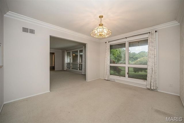 336 Hackmann Lane, Creve Coeur, MO 63141