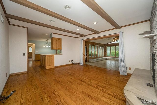336 Hackmann Lane, Creve Coeur, MO 63141