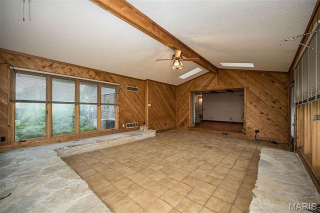 336 Hackmann Lane, Creve Coeur, MO 63141