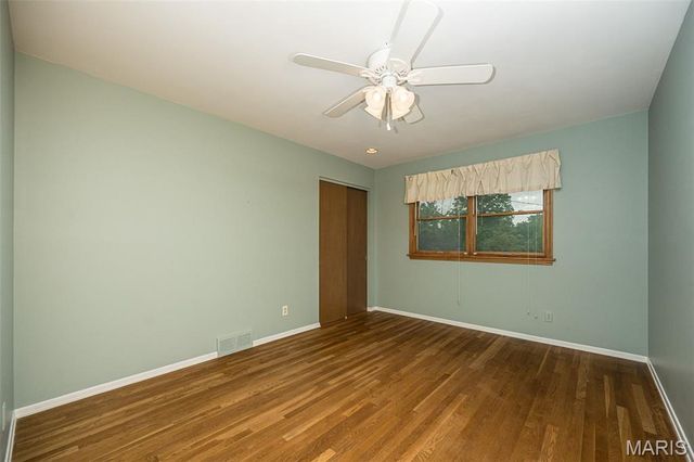 336 Hackmann Lane, Creve Coeur, MO 63141