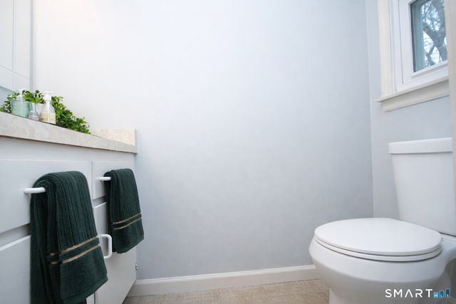 20-A Seymour Street, Windsor, CT 06095