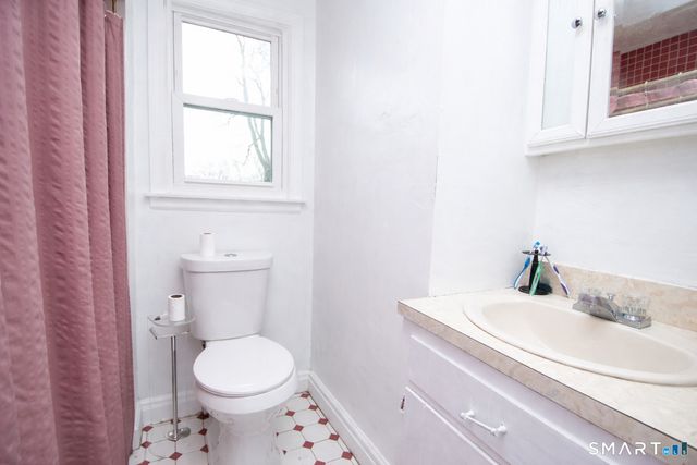 20-A Seymour Street, Windsor, CT 06095