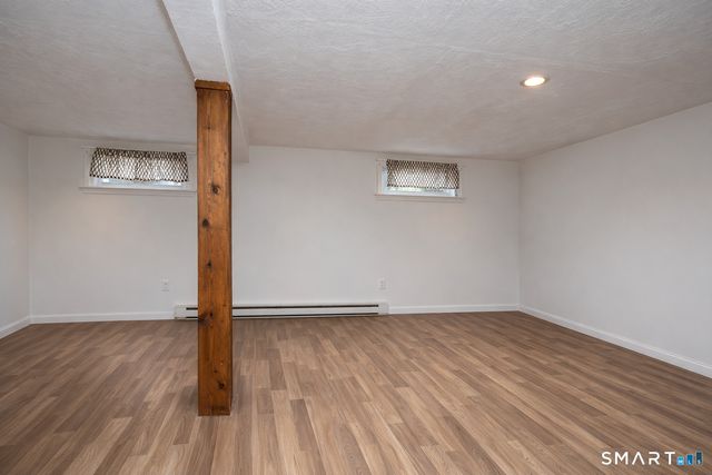 20-A Seymour Street, Windsor, CT 06095