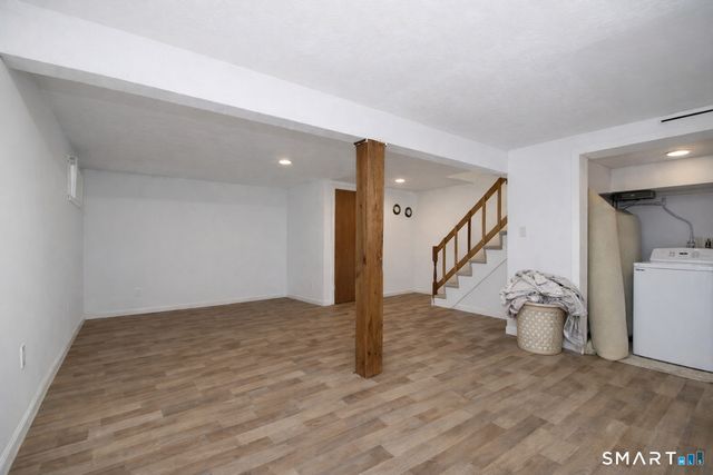 20-A Seymour Street, Windsor, CT 06095