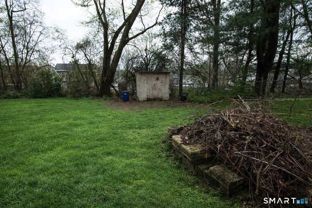 20-A Seymour Street, Windsor, CT 06095