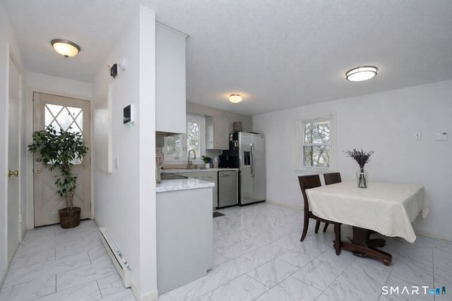 20-A Seymour Street, Windsor, CT 06095