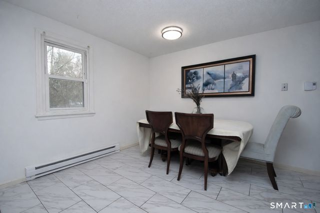 20-A Seymour Street, Windsor, CT 06095