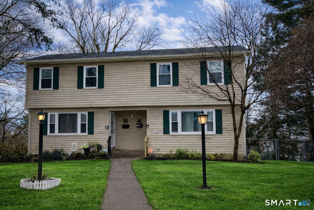 20-A Seymour Street, Windsor, CT 06095