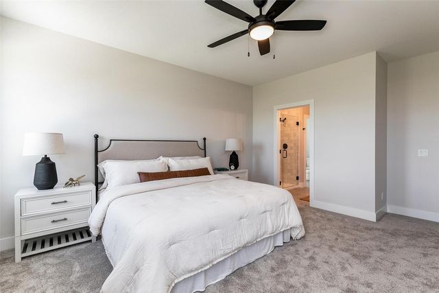 8750 Yeager Lane NE, Cedar Rapids, IA 52402