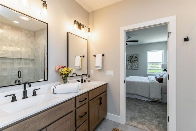 8750 Yeager Lane NE, Cedar Rapids, IA 52402