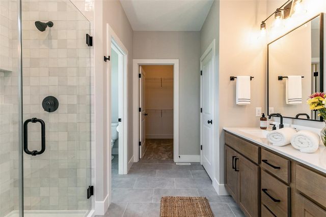 8750 Yeager Lane NE, Cedar Rapids, IA 52402