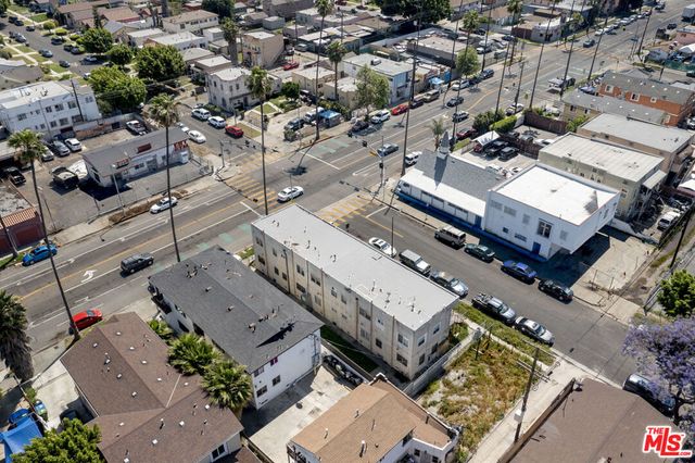 8325 Avalon Boulevard, Los Angeles, CA 90003