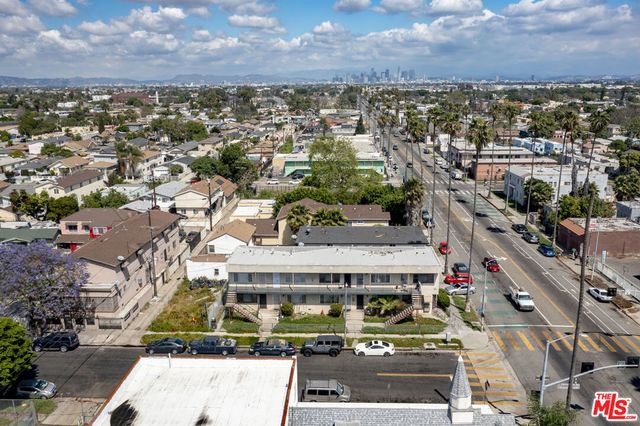 8325 Avalon Boulevard, Los Angeles, CA 90003