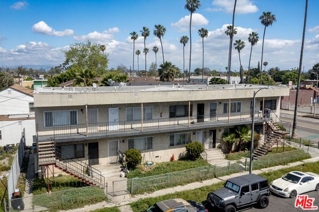 8325 Avalon Boulevard, Los Angeles, CA 90003