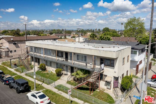 8325 Avalon Boulevard, Los Angeles, CA 90003