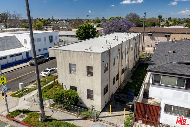 8325 Avalon Boulevard, Los Angeles, CA 90003