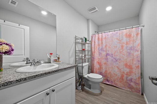 7202 Rosada way, San Antonio, TX 78218