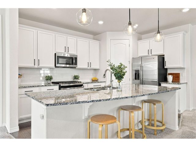 665 Dakota Ct, Erie, CO 80516