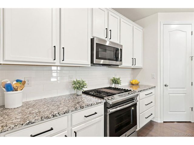 665 Dakota Ct, Erie, CO 80516