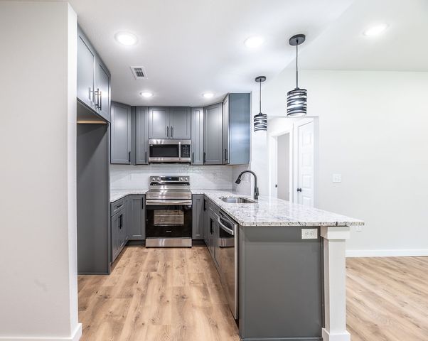 27 Dirleton Drive, Bella Vista, AR 72715