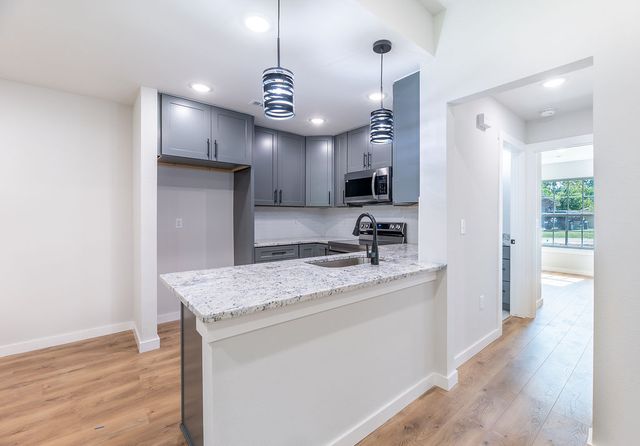 27 Dirleton Drive, Bella Vista, AR 72715