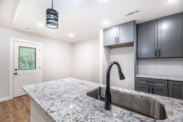 27 Dirleton Drive, Bella Vista, AR 72715