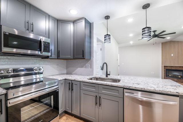 27 Dirleton Drive, Bella Vista, AR 72715