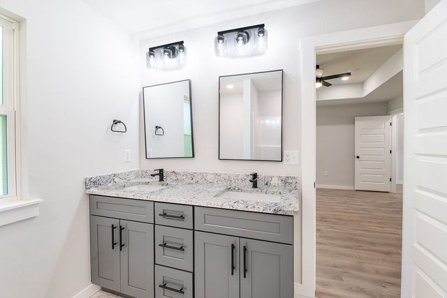 27 Dirleton Drive, Bella Vista, AR 72715