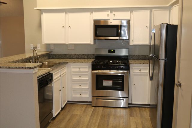 11530 Ridge Run Drive, Houston, TX 77064