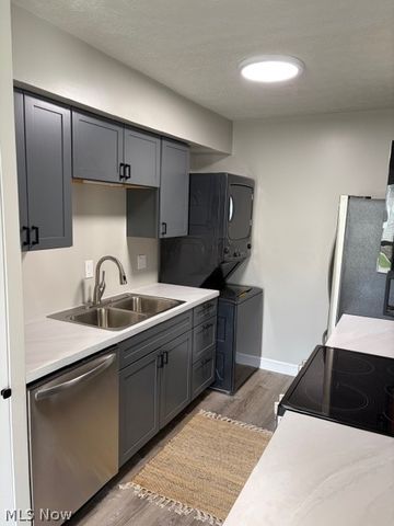 1319 Pembrooke Drive C, Salem, OH 44460