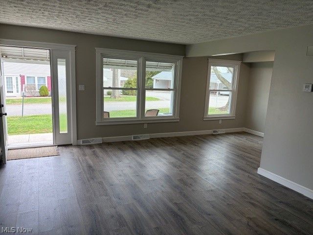 1319 Pembrooke Drive C, Salem, OH 44460