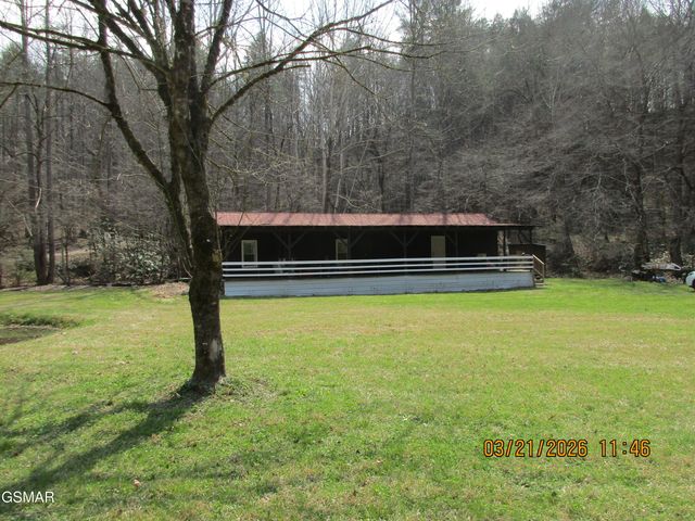 4902 Bogard Road, Cosby, TN 37722