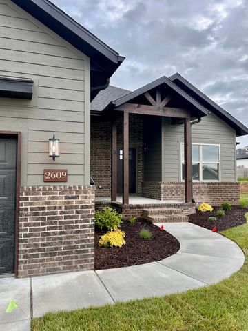 2609 W Webb Road, Ozark, MO 65721