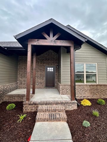 2609 W Webb Road, Ozark, MO 65721