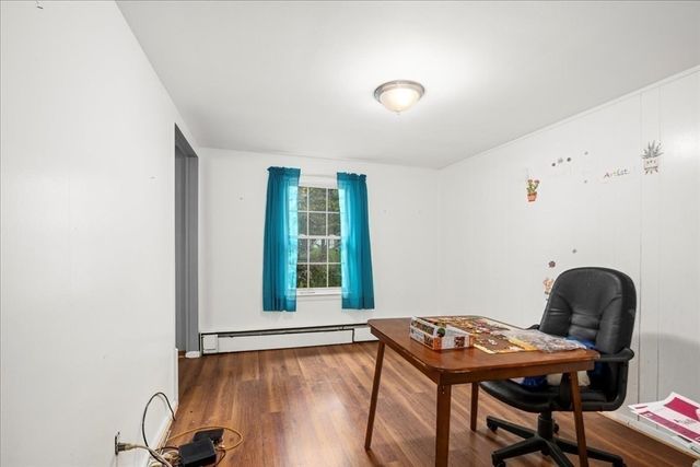 105 Rochdale St, Auburn, MA 01501